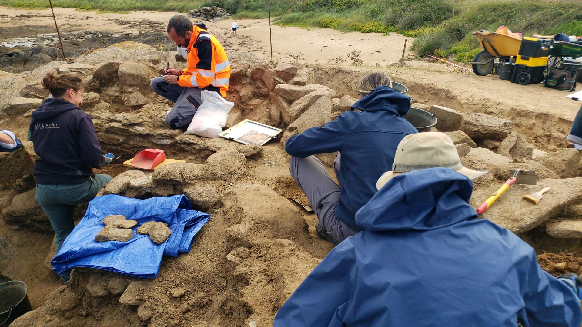 PENSER LOCAL : Archéologie à l’île d’Yeu : l’érosion révèle un site de -1600 av JC